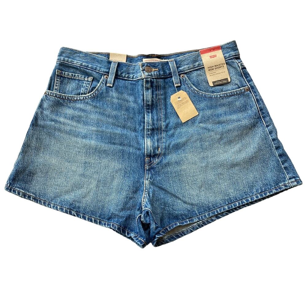 Levi's High Waisted Mom Shorts Denim Size 33